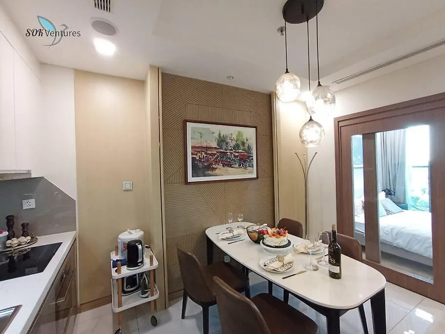 1-Bedroom Apartment With Balcony - Landmark 81 Vcp Ho Chi Minh City