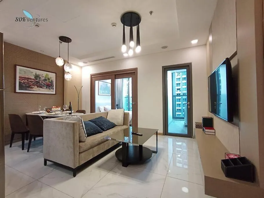 1-Bedroom Apartment With Balcony - Landmark 81 Vcp Ho Chi Minh City