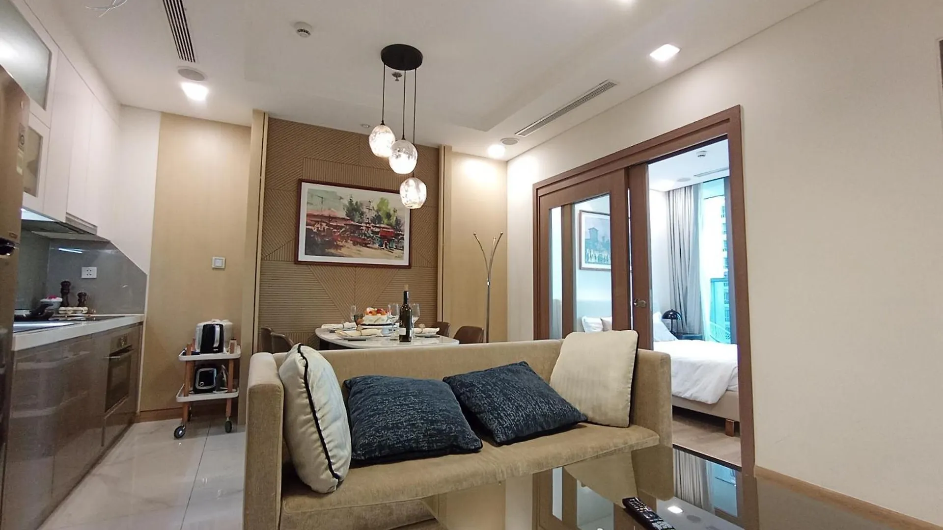 1-Bedroom Apartment With Balcony - Landmark 81 Vcp Ho Chi Minh City