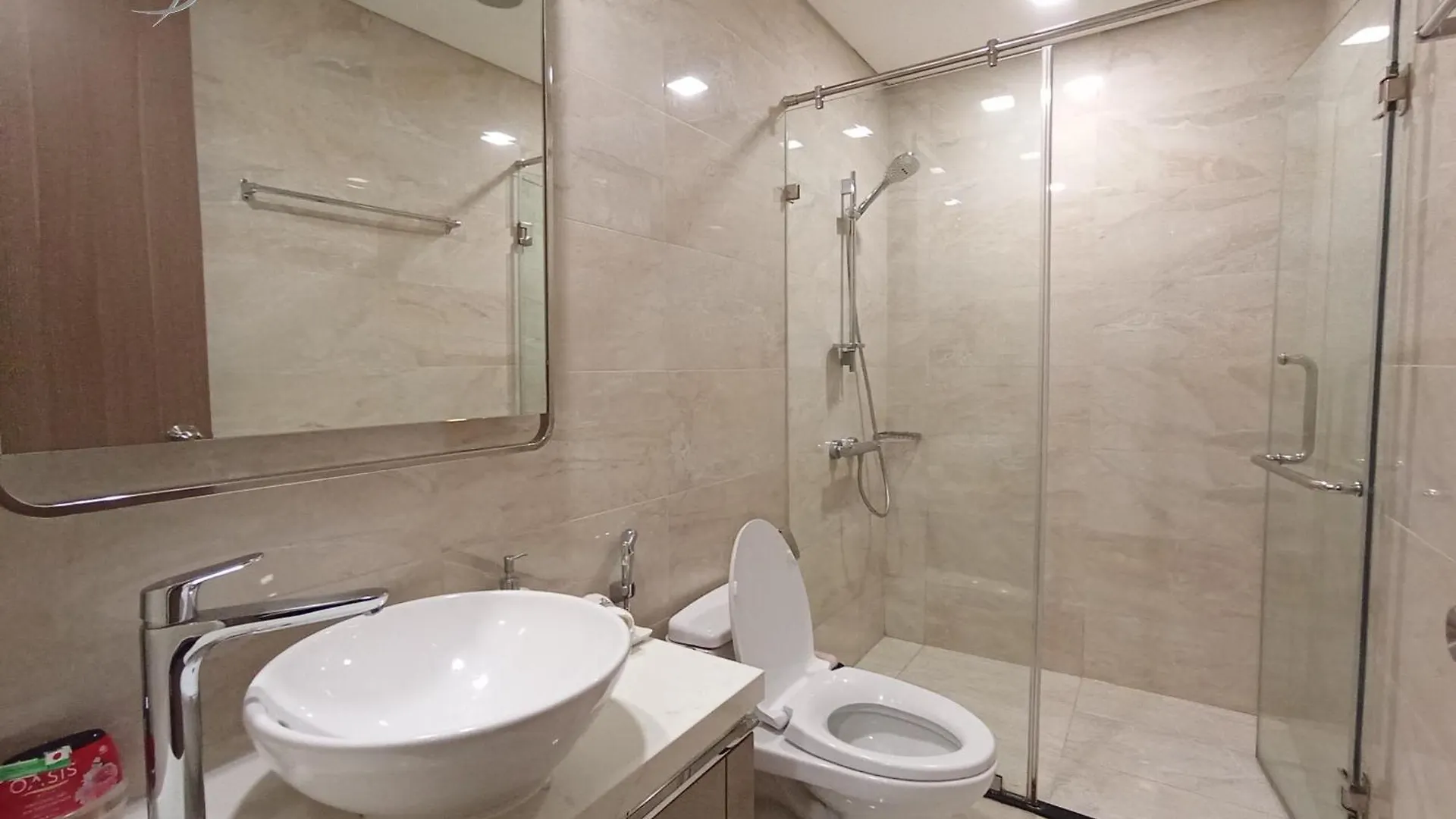 1-Bedroom Apartment With Balcony - Landmark 81 Vcp Ho Chi Minh City