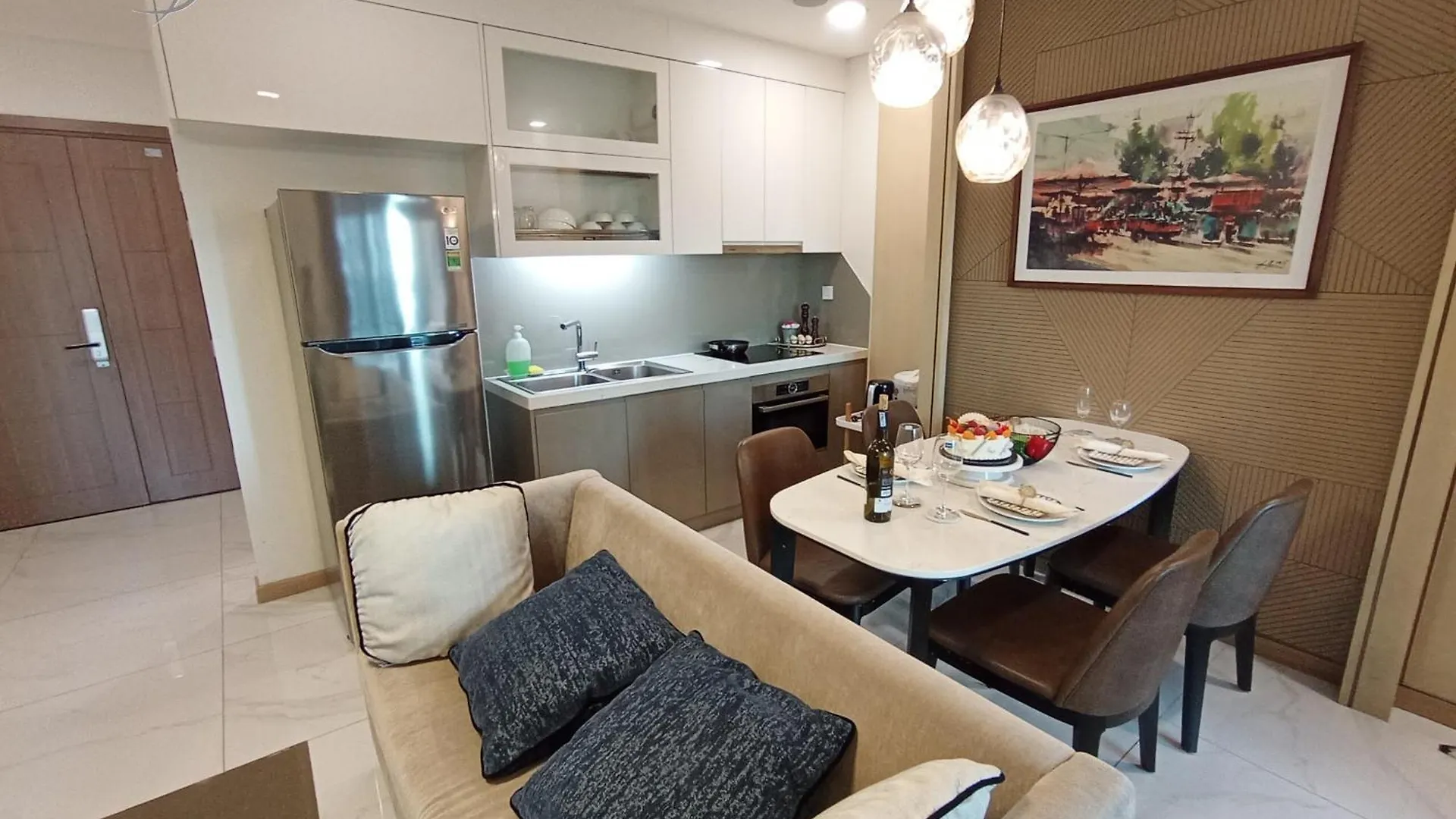 1-Bedroom Apartment With Balcony - Landmark 81 Vcp Ho Chi Minh City 0*,  Vietnam