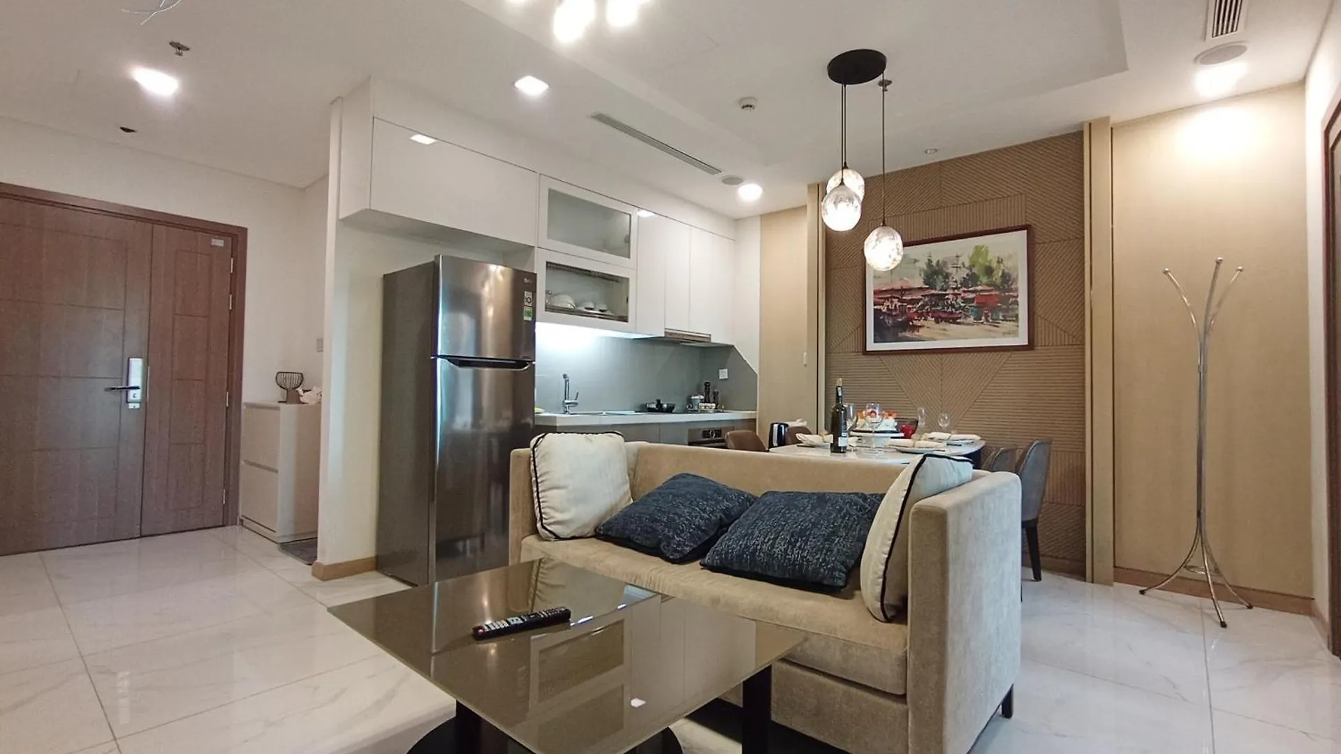 1-Bedroom Apartment With Balcony - Landmark 81 Vcp Ho Chi Minh City