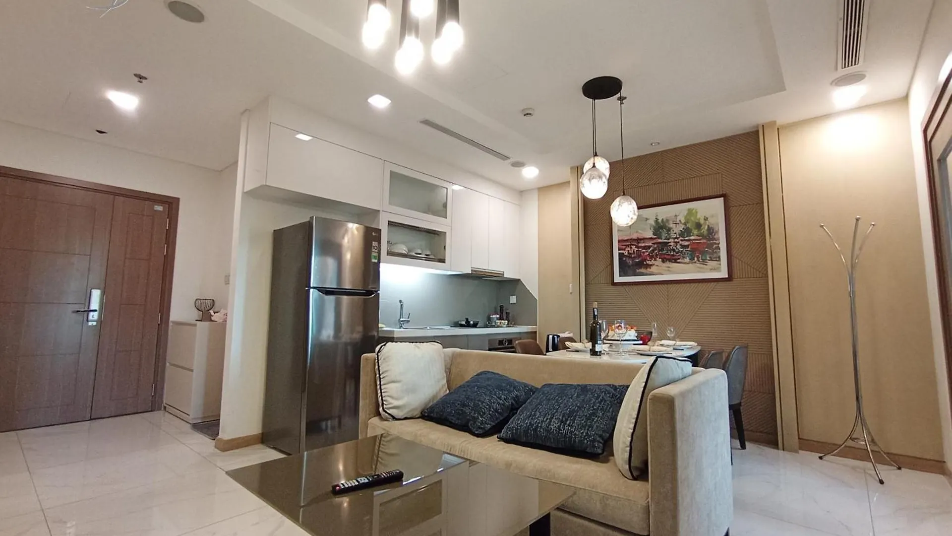 1-Bedroom Apartment With Balcony - Landmark 81 Vcp Ho Chi Minh City